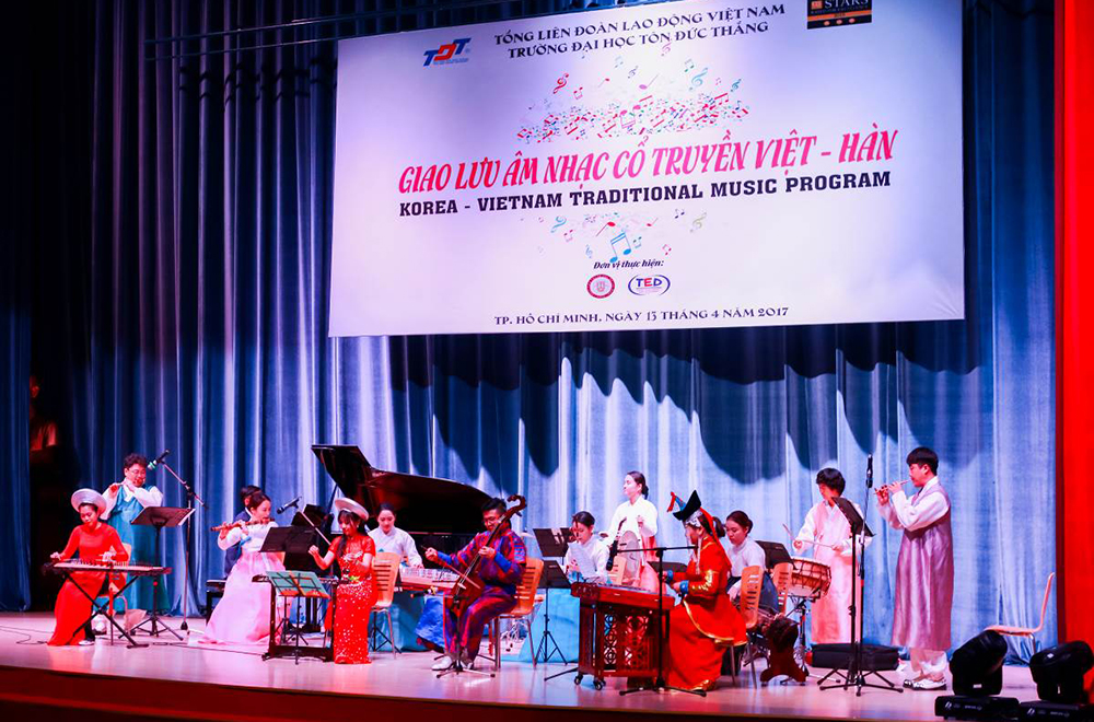 Đêm nhạc “Âm nhạc cổ truyền Việt - Hàn” tại Đại học Tôn Đức Thắng