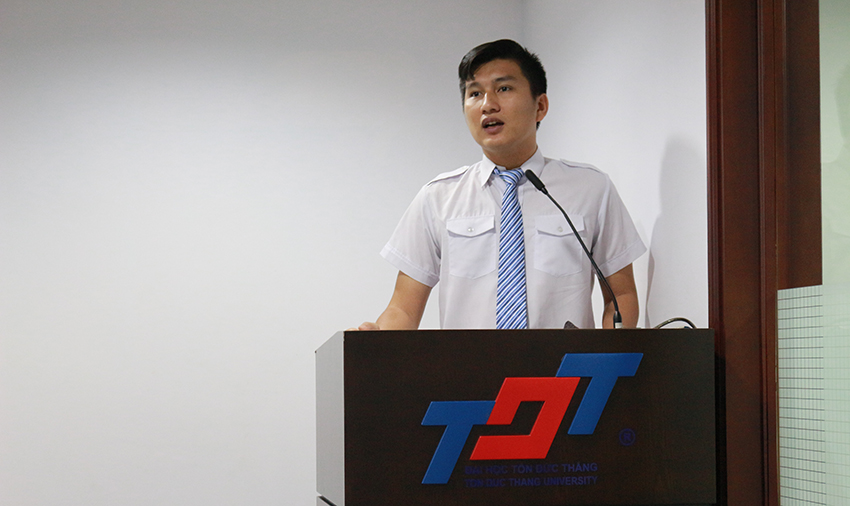 Dr. Le  Hoang Minh, Member of Ho Chi Minh City Students’ Association’s Secretariat was  giving a speech