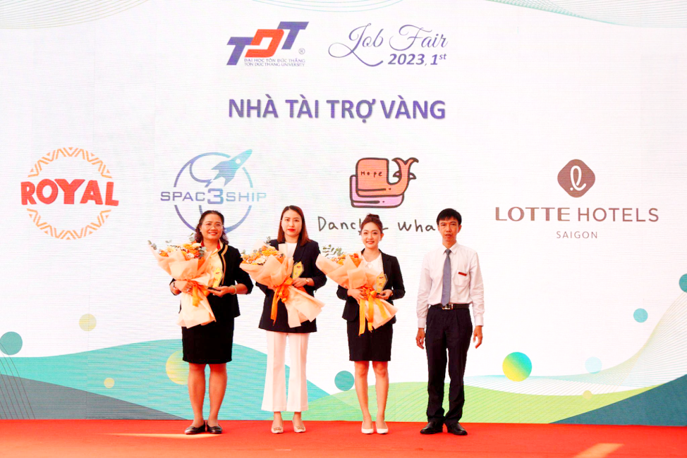 More than 60 businesses seeking human resources from Ton Duc Thang ...