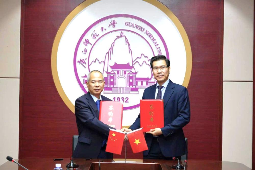 congtac_TQ_Quang_Tay
