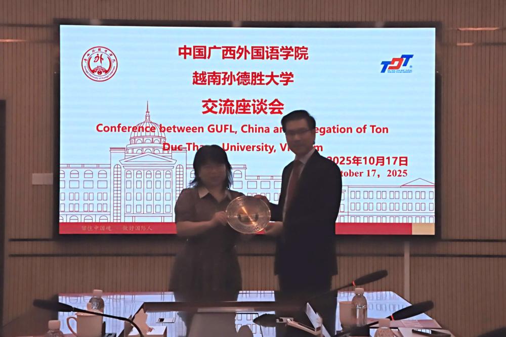 congtac_TQ_Quang_Tay