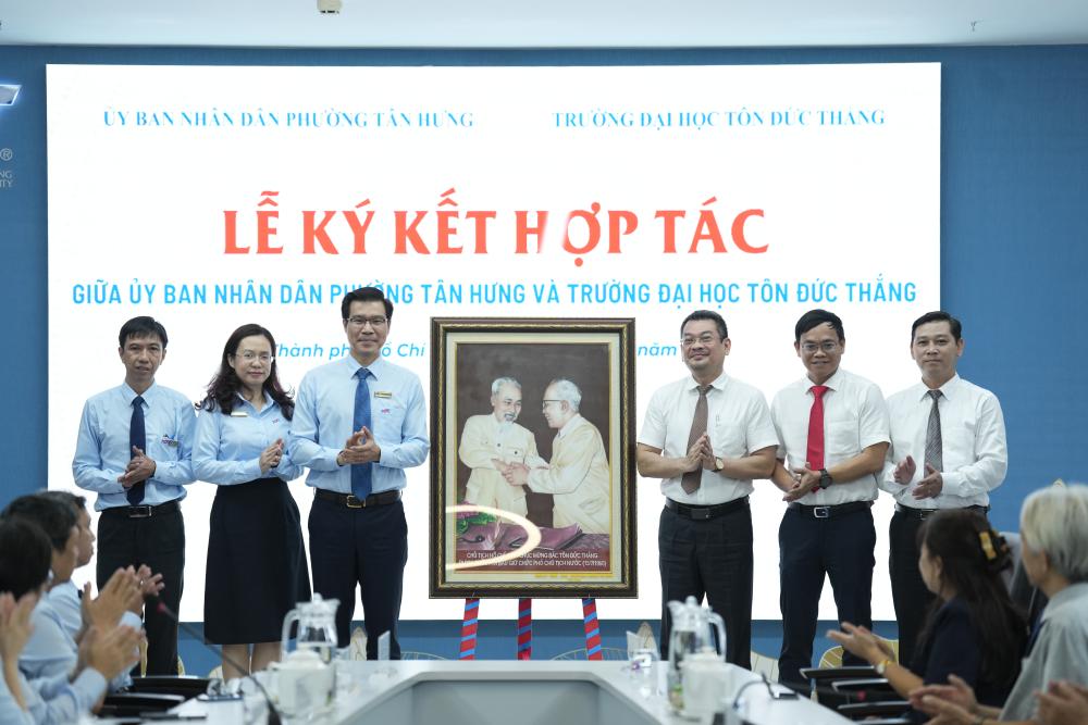 TDTU x P.Tân Hưng