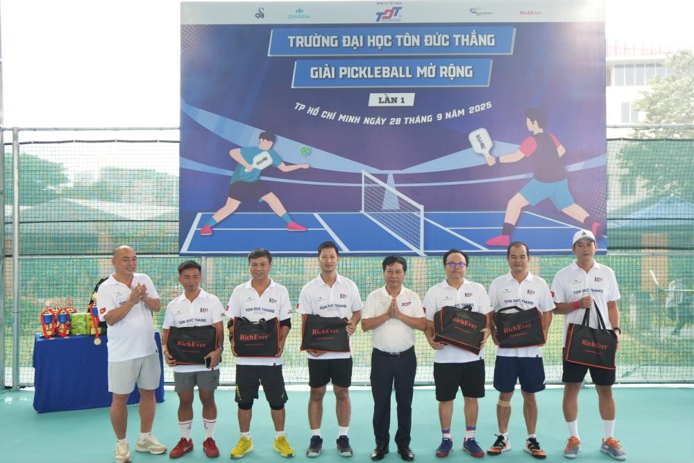 pickleball_mo_rong