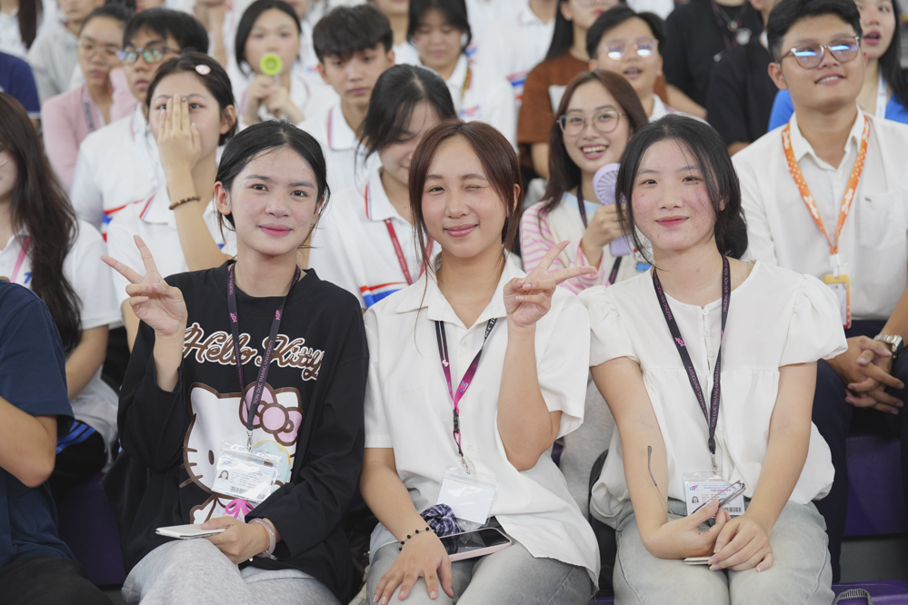 Tân sinh viên K30 TDTU sẵn sàng bước vào năm học mới với tâm thế hào hứng, phấn khởi.