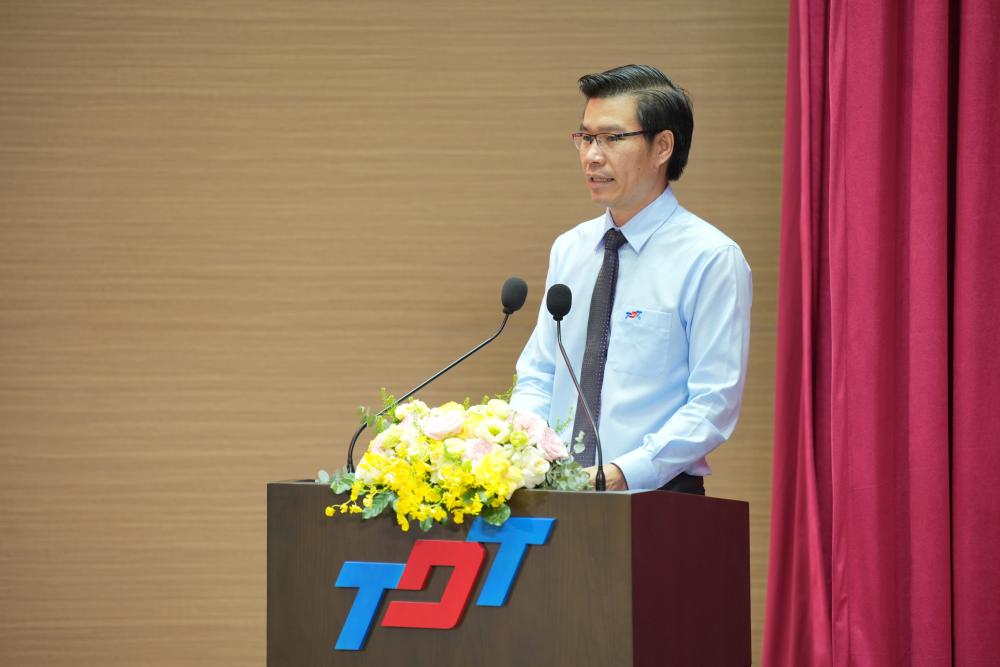 Le_cong_bo_quyet_dinh_Bi_thu_Dang_uy