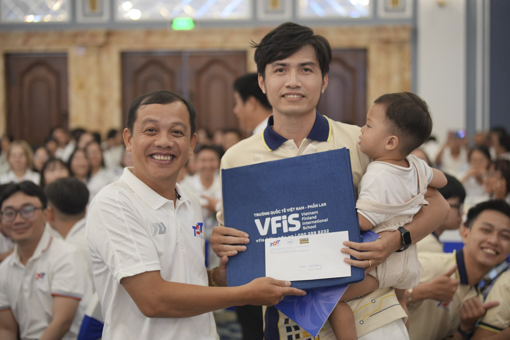 Các hoạt động kết nối giàu cảm xúc tại buổi họp mặt tạo nên sự gắn kết và là nguồn động lực để tập thể TDTU cùng quyết tâm hướng đến mục tiêu chung trong năm học mới.