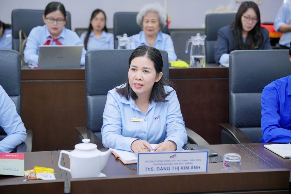 21.10_Ky_ket_Hoi_Chu_thap_do