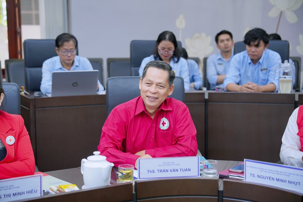 21.10_Ky_ket_Hoi_Chu_thap_do